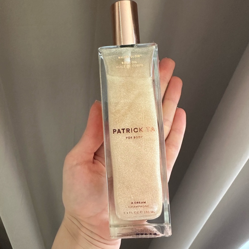 Patrick TA shimmery body oil